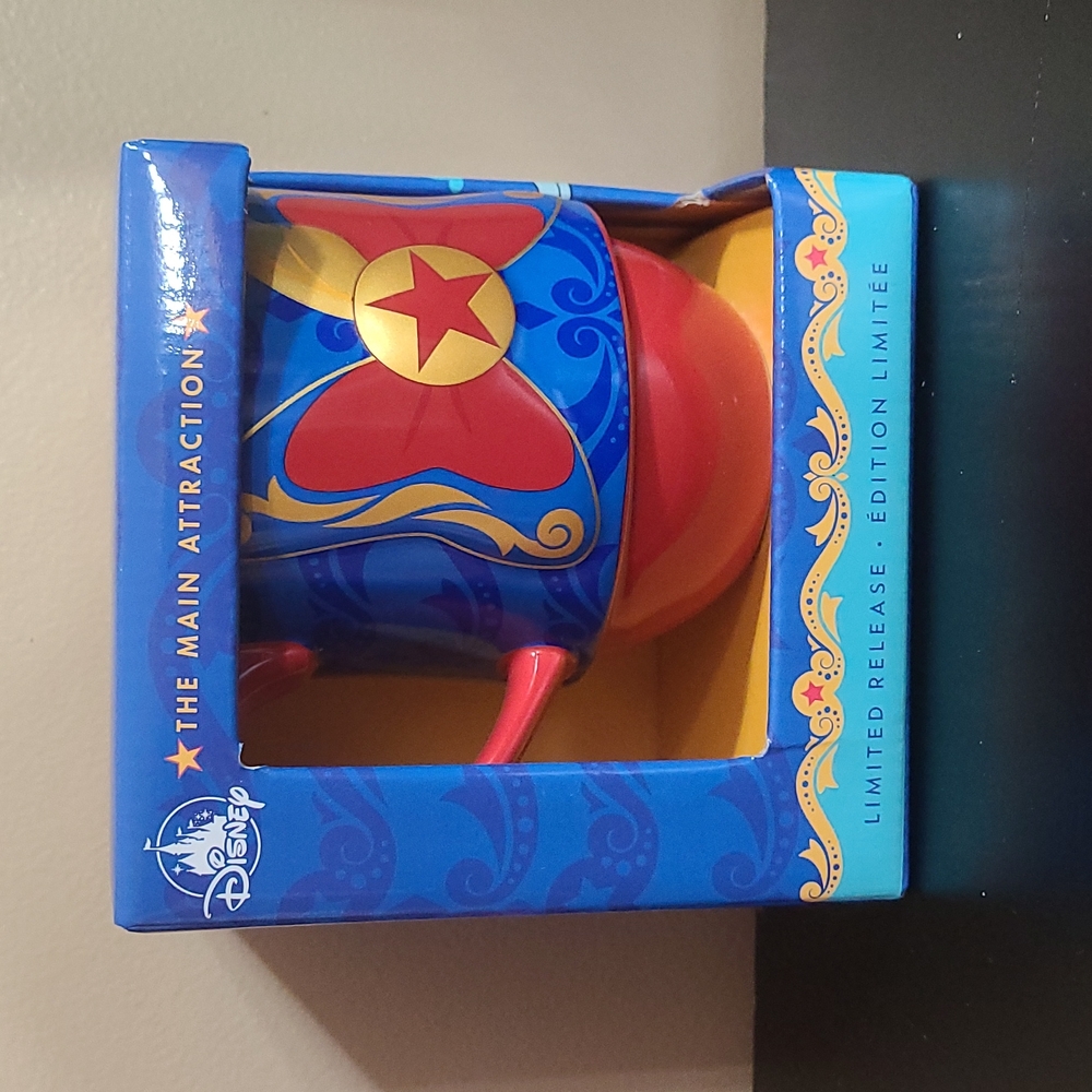 Minnie Mouse Main Attraction Dumbo Flying Elephant Mug Limited Edition